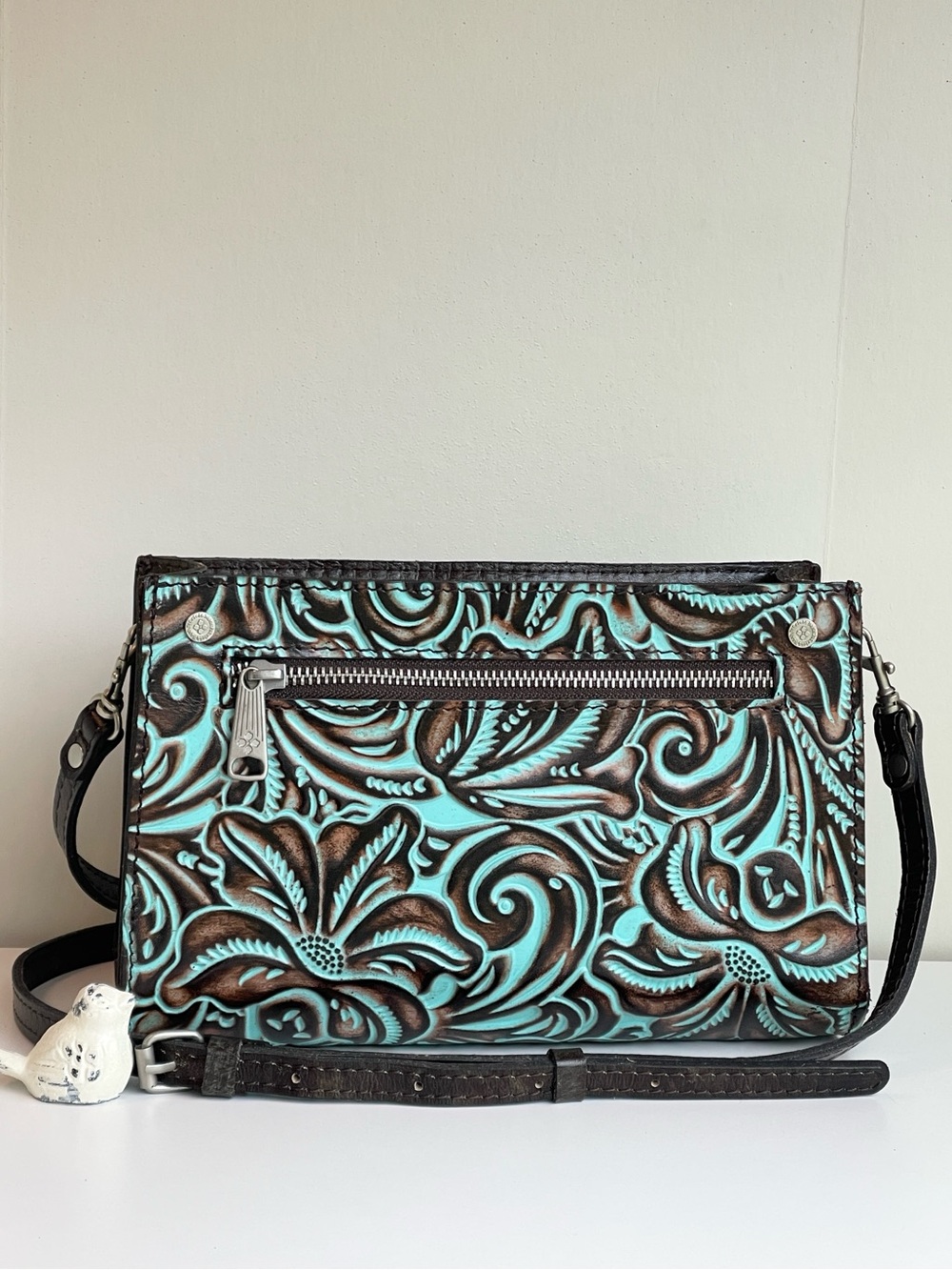 Patricia Nash Iconic Tooled Turquoise Italian Leather Clutch Crossbody Bag